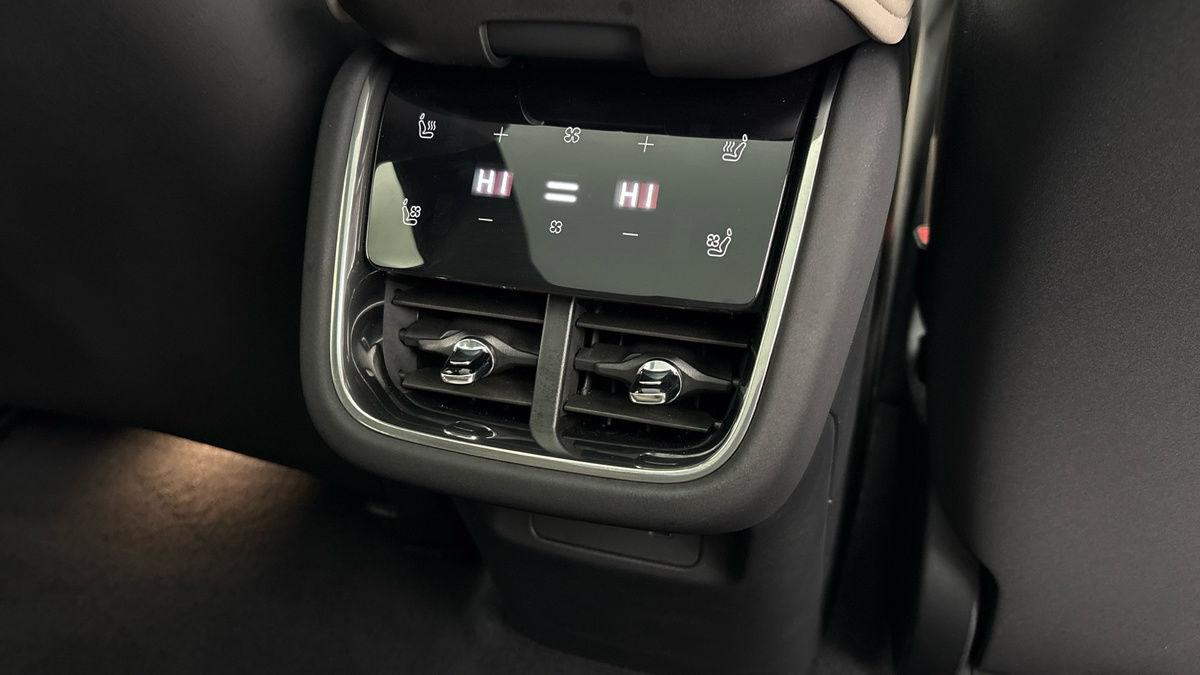 Volvo ES90 Image 33