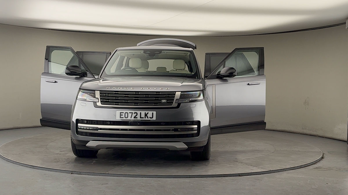 More views of Land Rover Range Rover