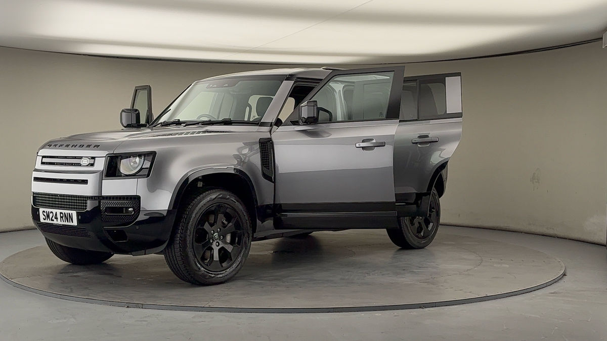 More views of Land Rover Defender 110