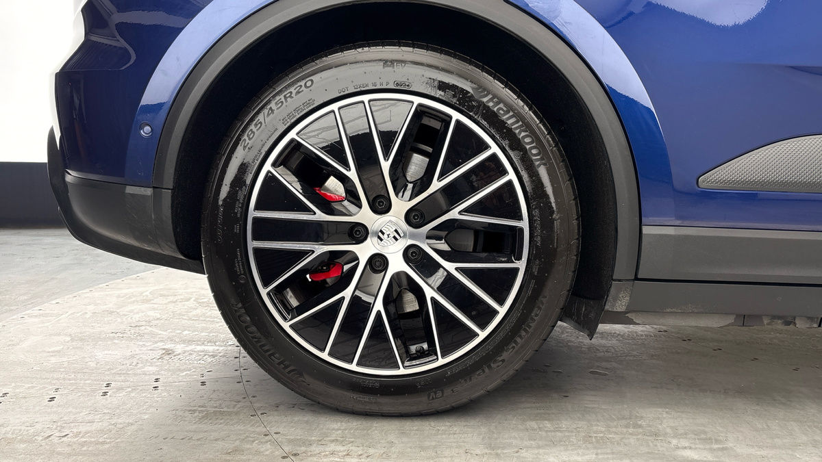 Porsche Macan Image 10