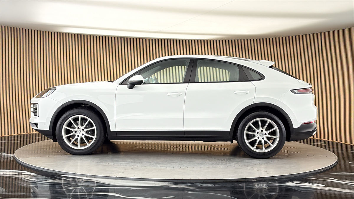 Porsche Cayenne Image 15