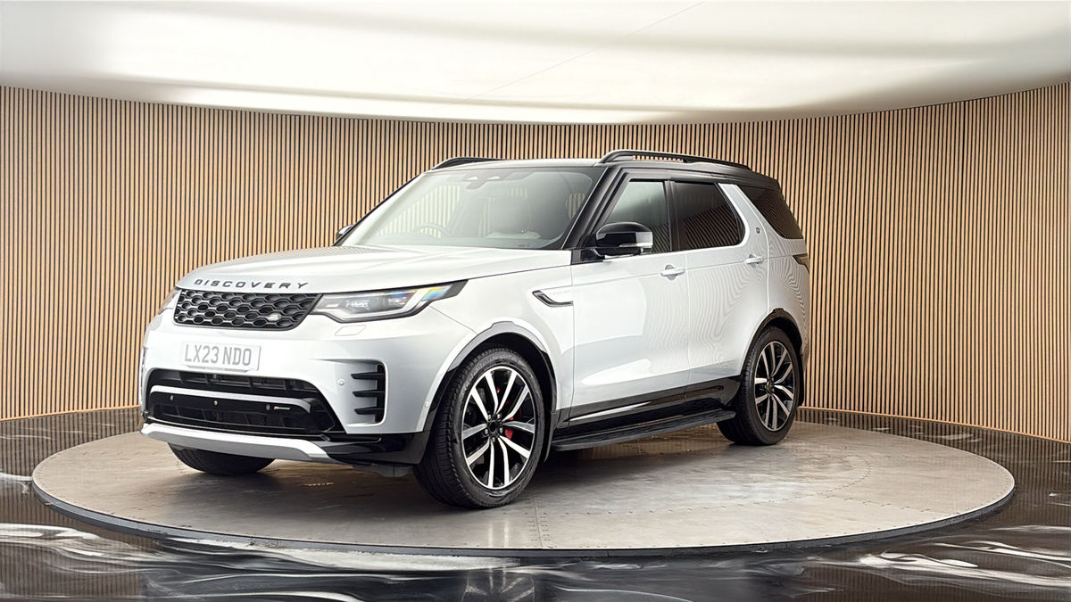More views of Land Rover Discovery
