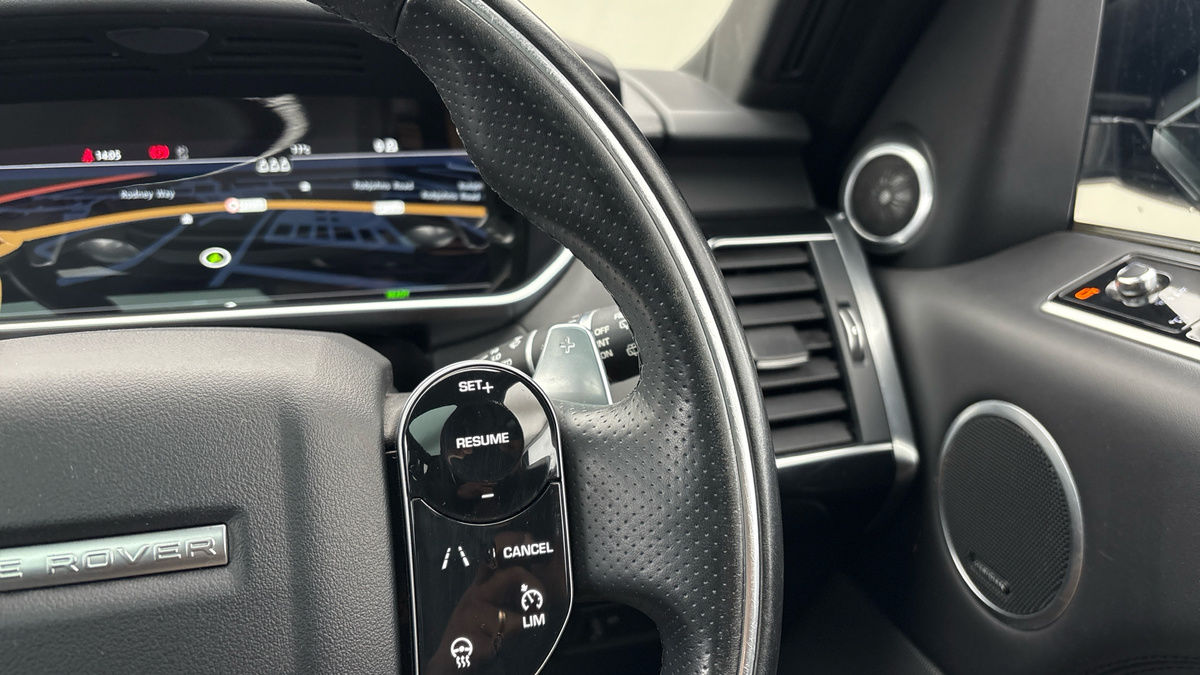 Land Rover Range Rover Sport Image 14