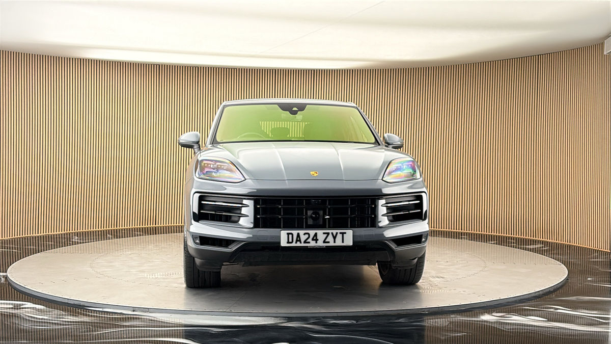 More views of Porsche Cayenne