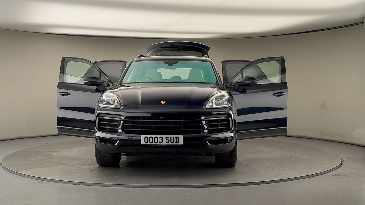More views of Porsche Cayenne