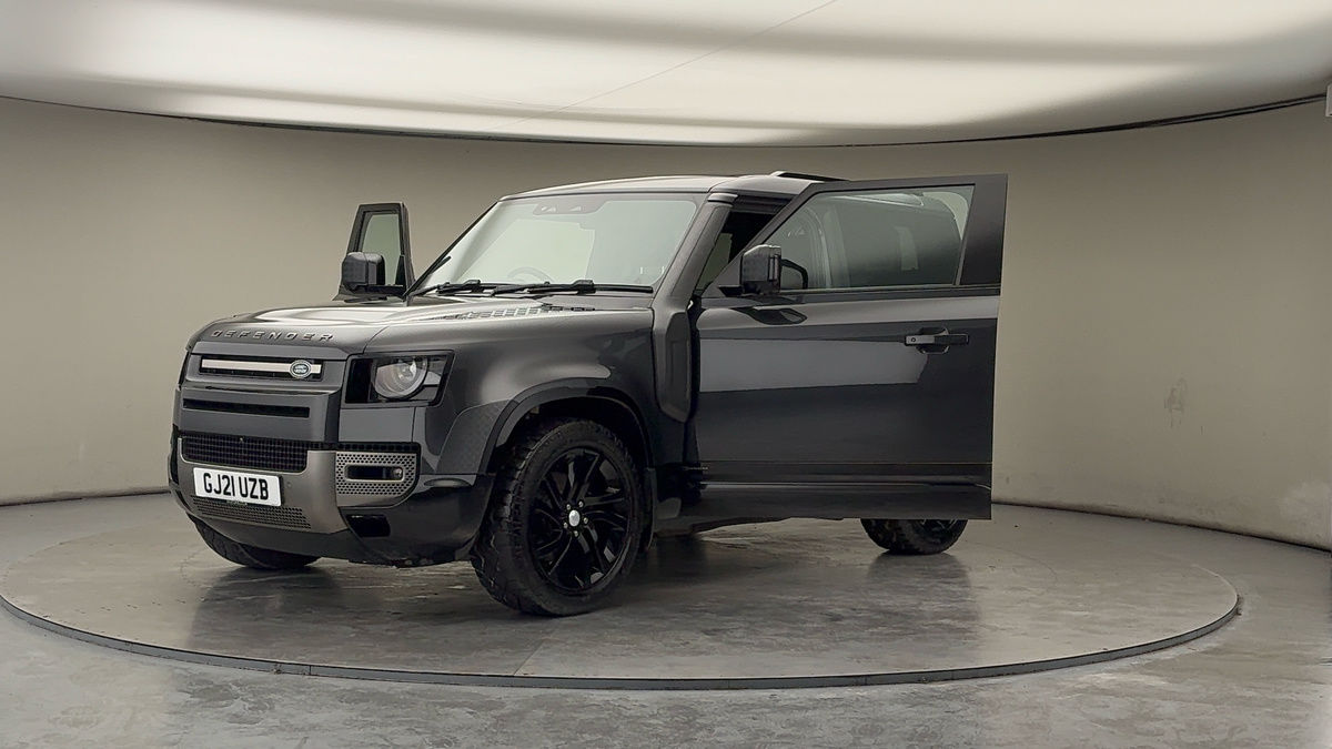 More views of Land Rover Defender 90