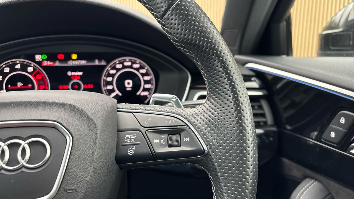 Audi RS4 Avant Image 14