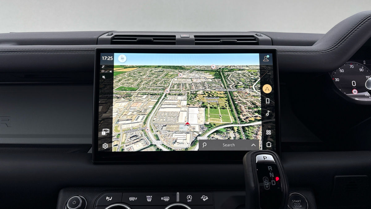 Land Rover Defender 110 Urban Image 17