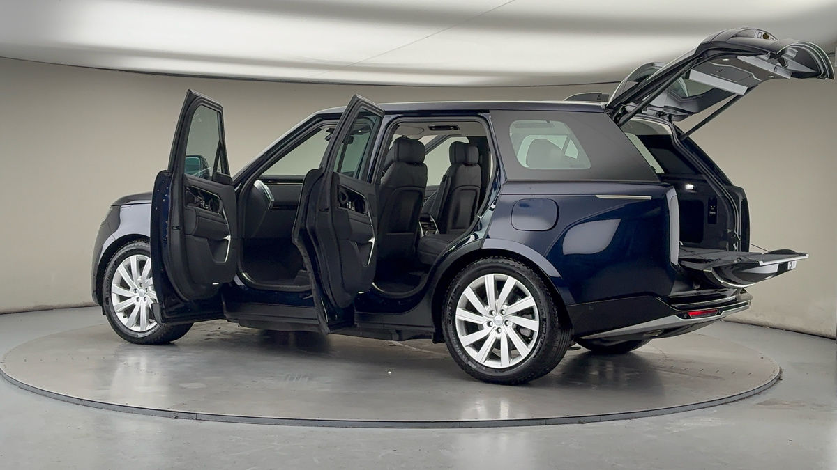 More views of Land Rover Range Rover