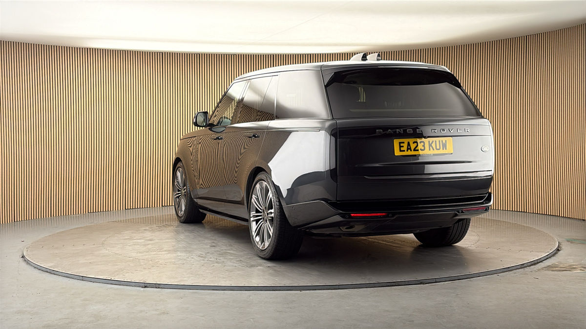 More views of Land Rover Range Rover