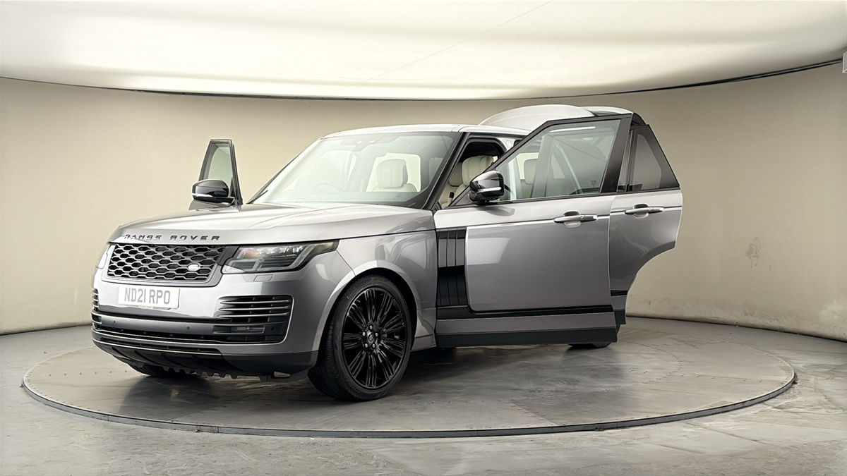 More views of Land Rover Range Rover