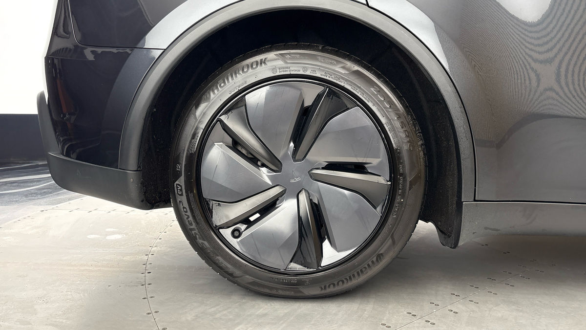 Tesla Model Y Image 10