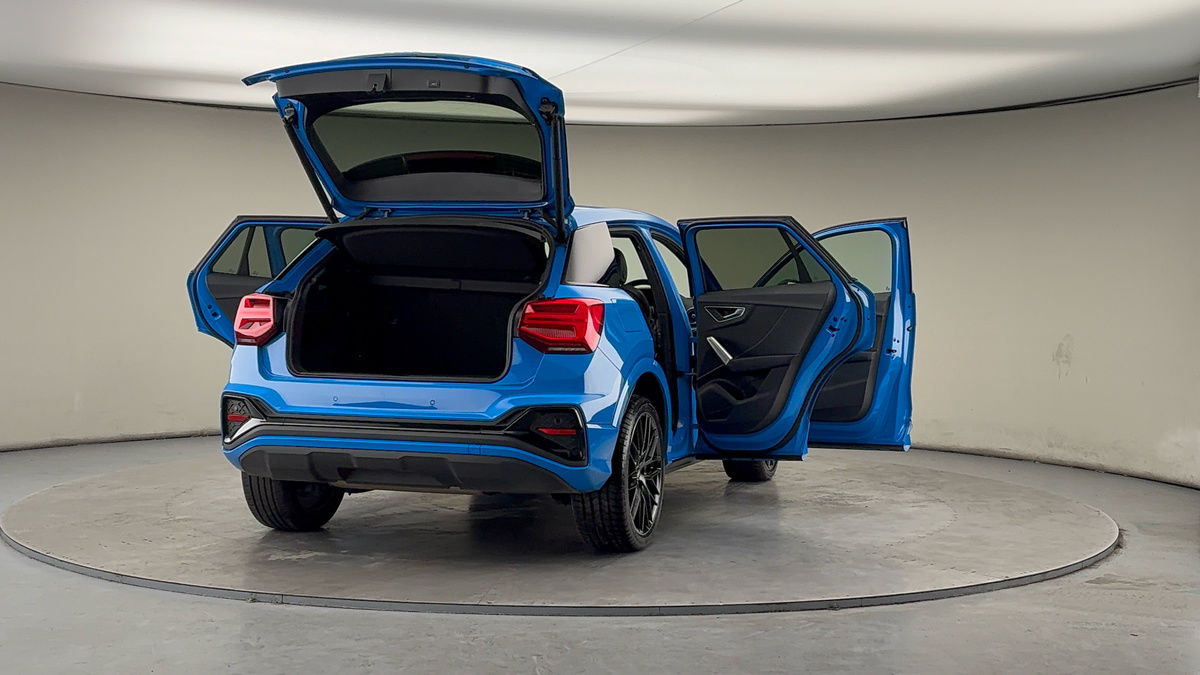 More views of Audi Q2