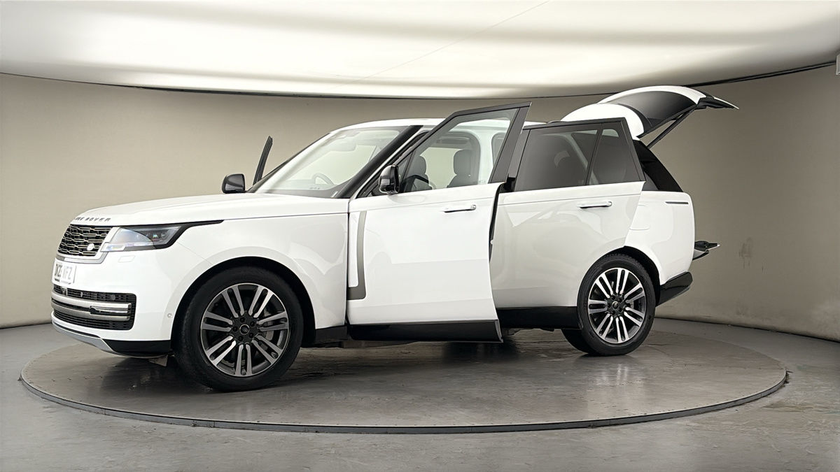 More views of Land Rover Range Rover