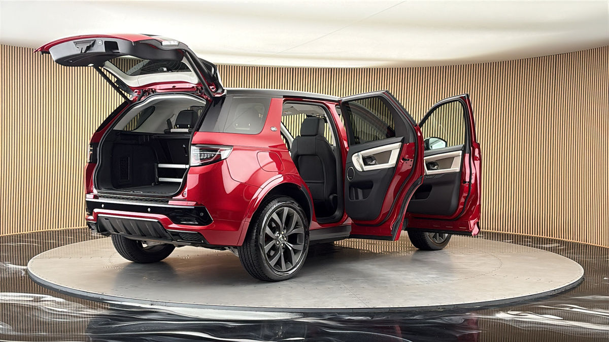 More views of Land Rover Discovery Sport