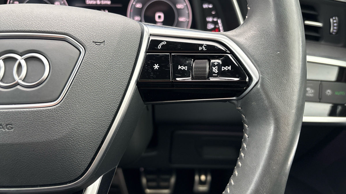 Audi A6 Allroad Image 14