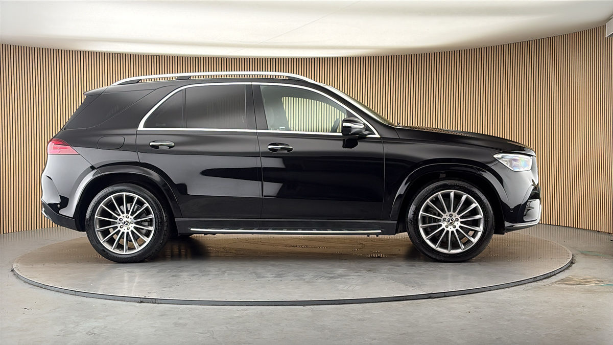 More views of Mercedes-Benz GLE