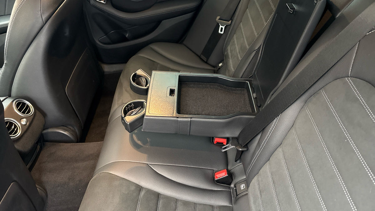 Mercedes-Benz C Class Image 9