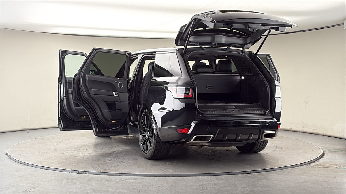 More views of Land Rover Range Rover Sport