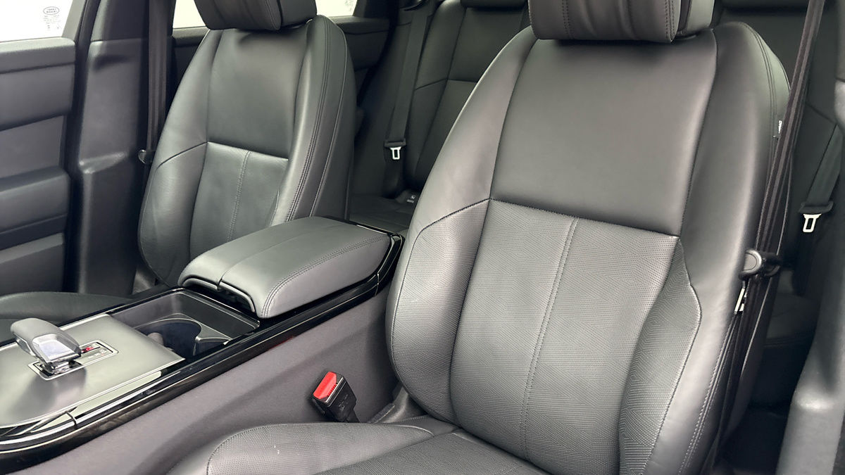 Land Rover Range Rover Velar Image 7