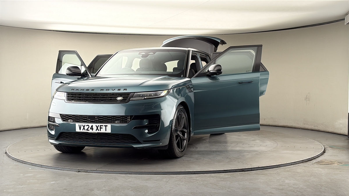 More views of Land Rover Range Rover Sport