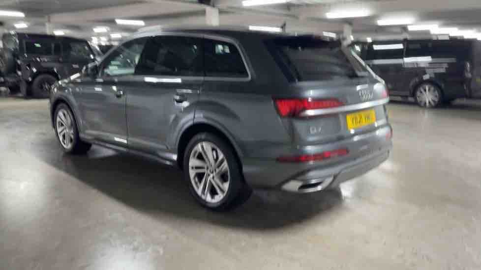 More views of Audi Q7