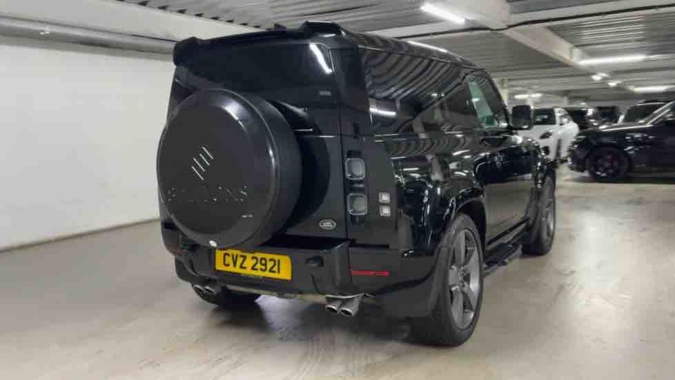 More views of Land Rover Defender 90