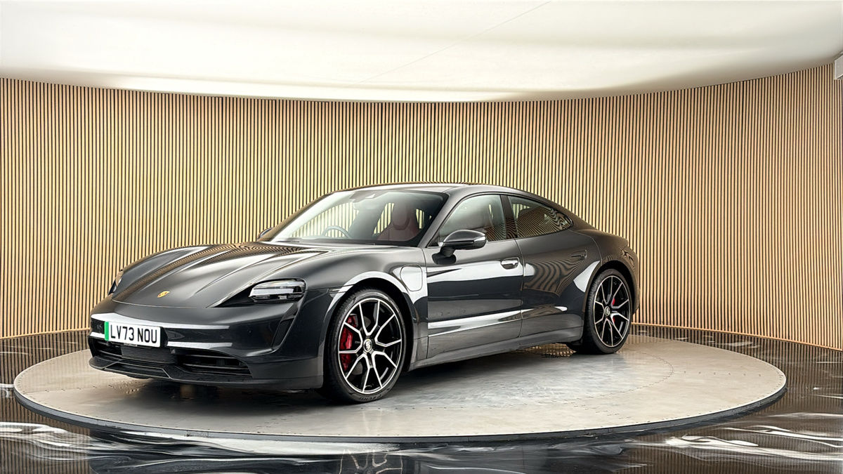Porsche Taycan Image 20