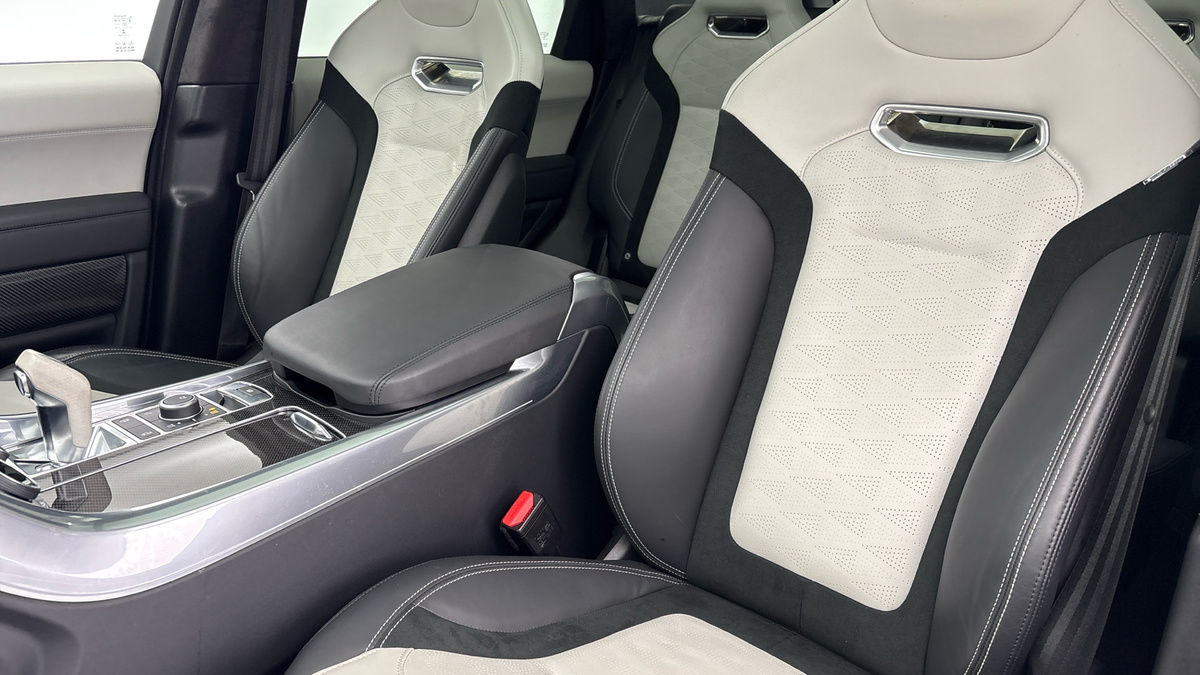 Land Rover Range Rover Sport Image 7