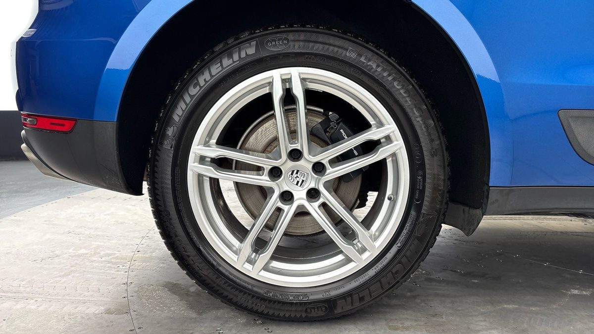 Porsche Macan Image 10
