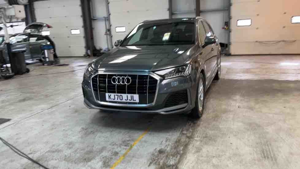 More views of Audi Q7