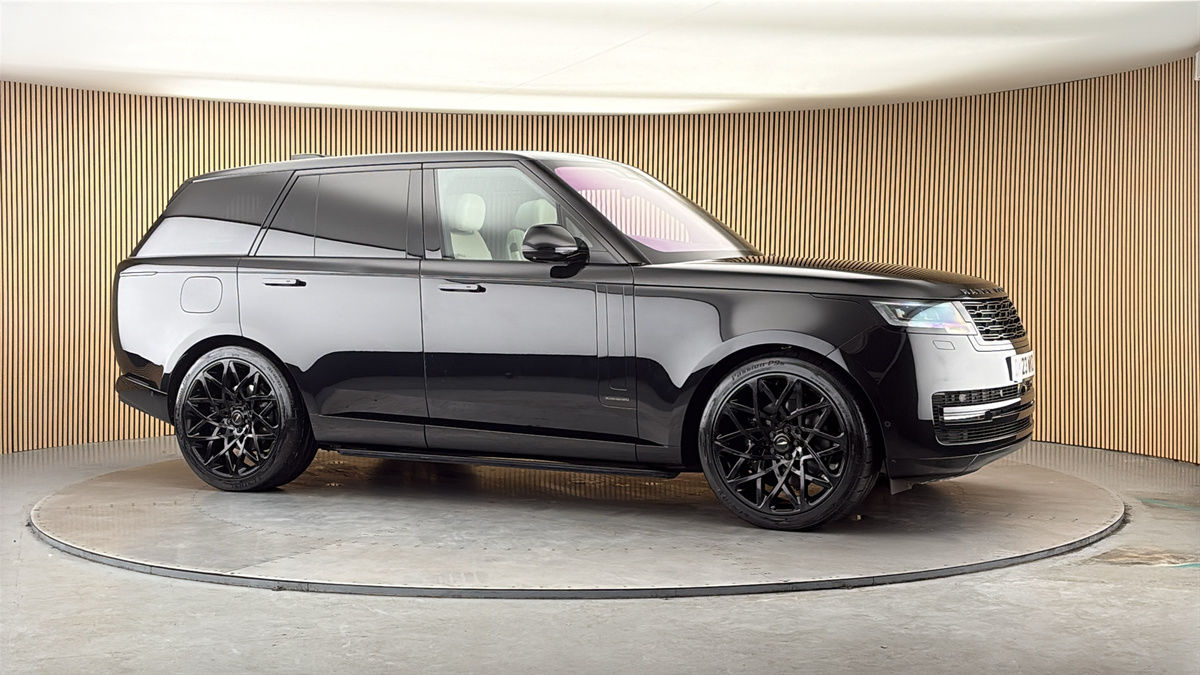 More views of Land Rover Range Rover