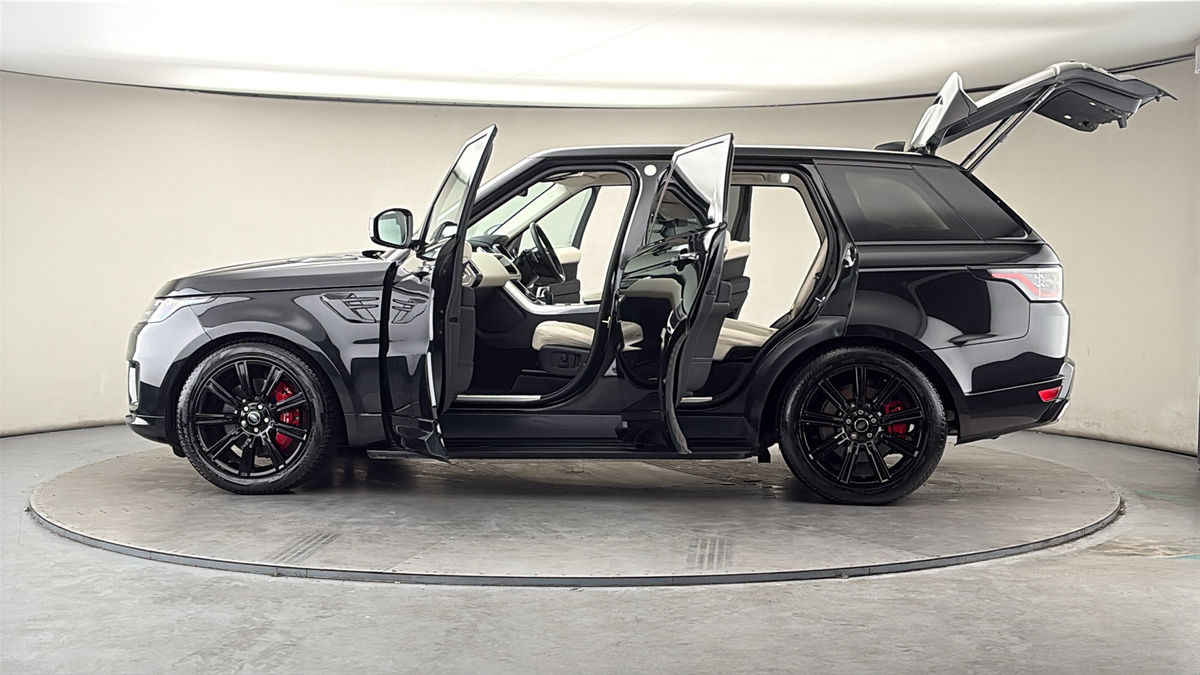 More views of Land Rover Range Rover Sport