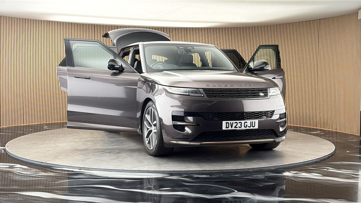 More views of Land Rover Range Rover Sport