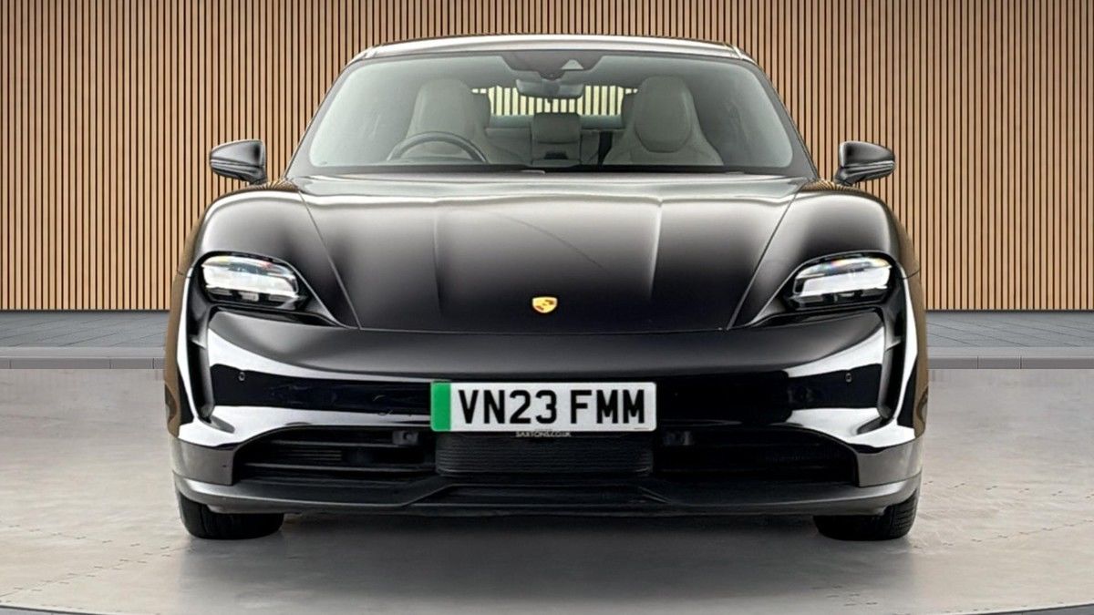 Porsche Taycan Image 3