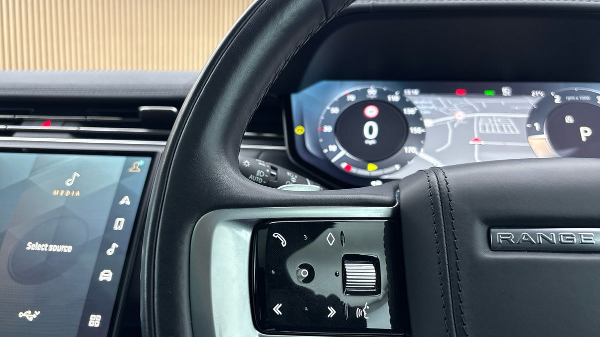 Land Rover Range Rover Image 13