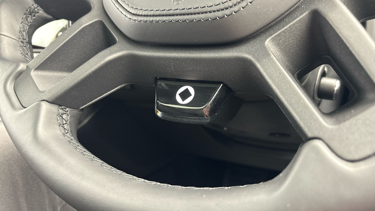 Land Rover Defender 110 Urban Image 25