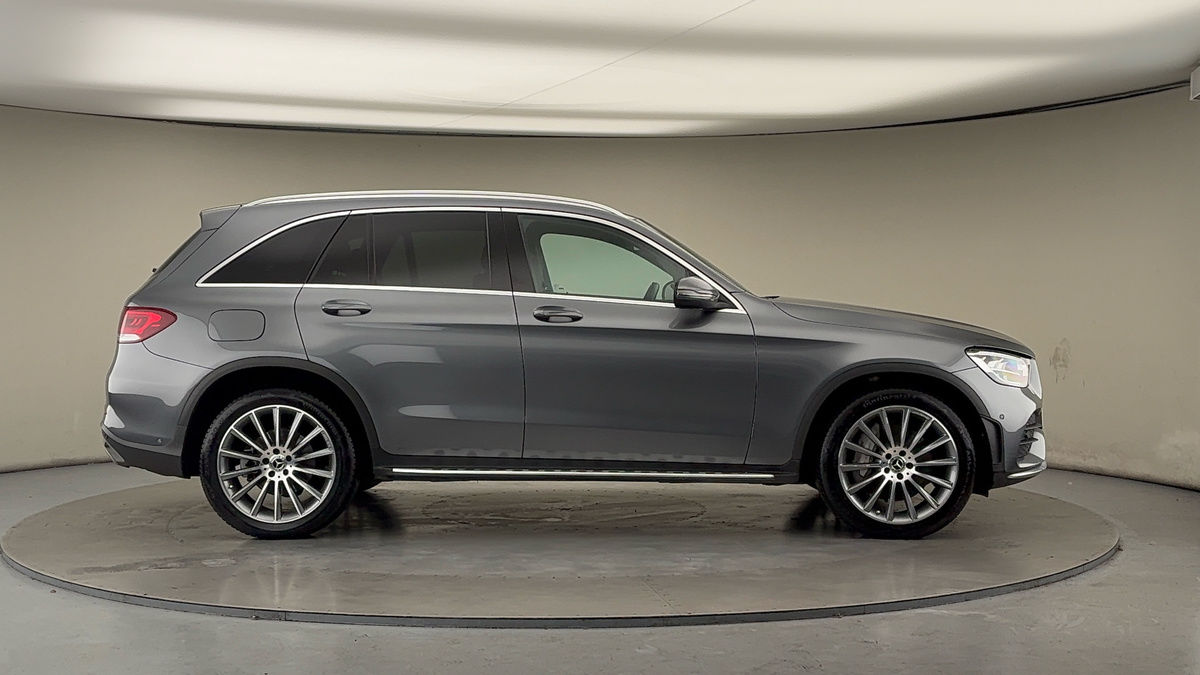 Mercedes-Benz GLC Image 16