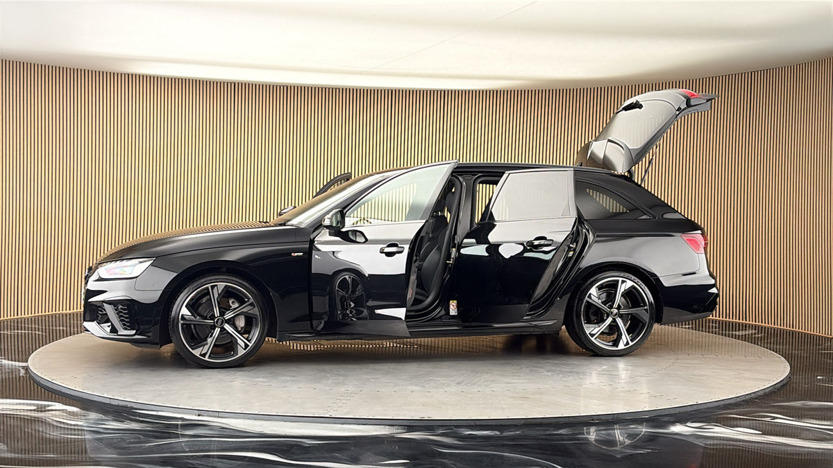 More views of Audi A4 Avant