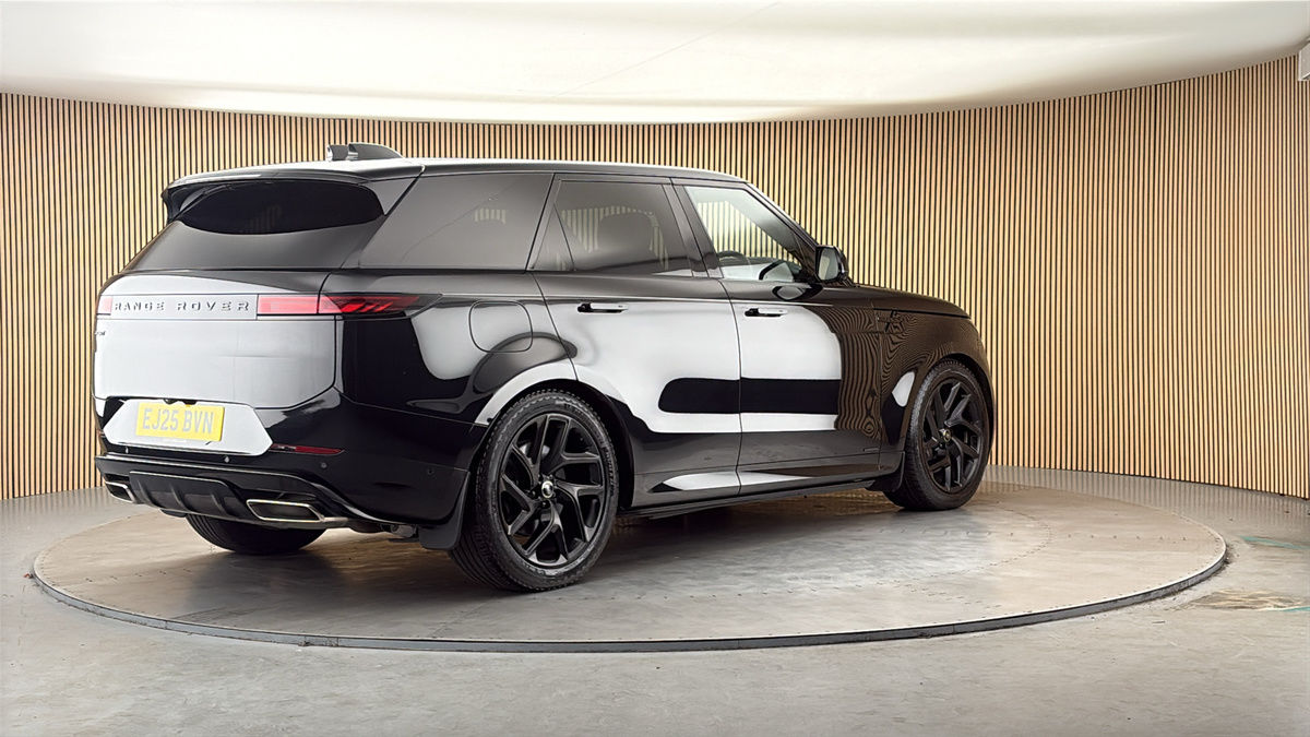 Land Rover Range Rover Sport Image 21