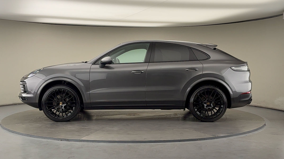 Porsche Cayenne Image 15