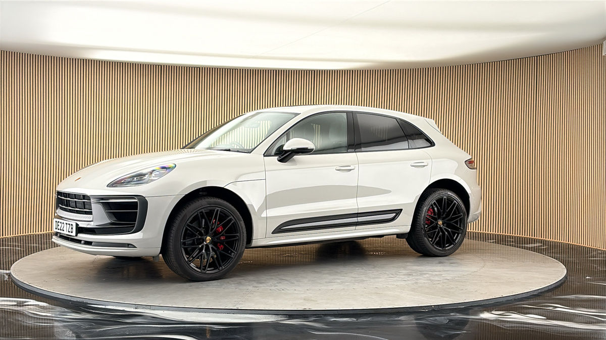 More views of Porsche Macan