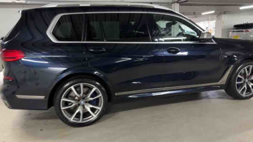 More views of BMW X7