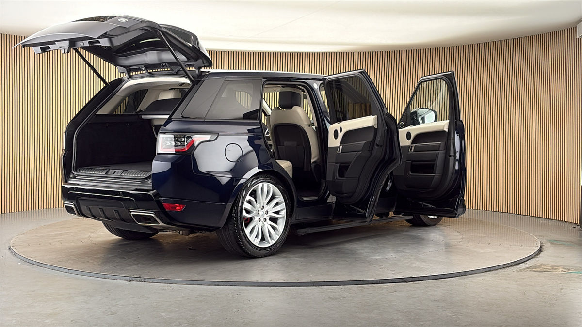 More views of Land Rover Range Rover Sport