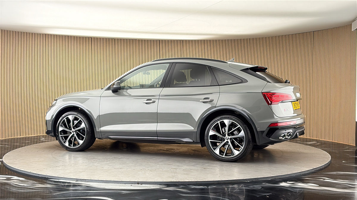 More views of Audi SQ5