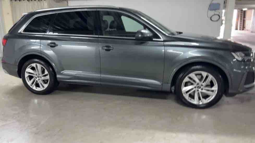 More views of Audi Q7