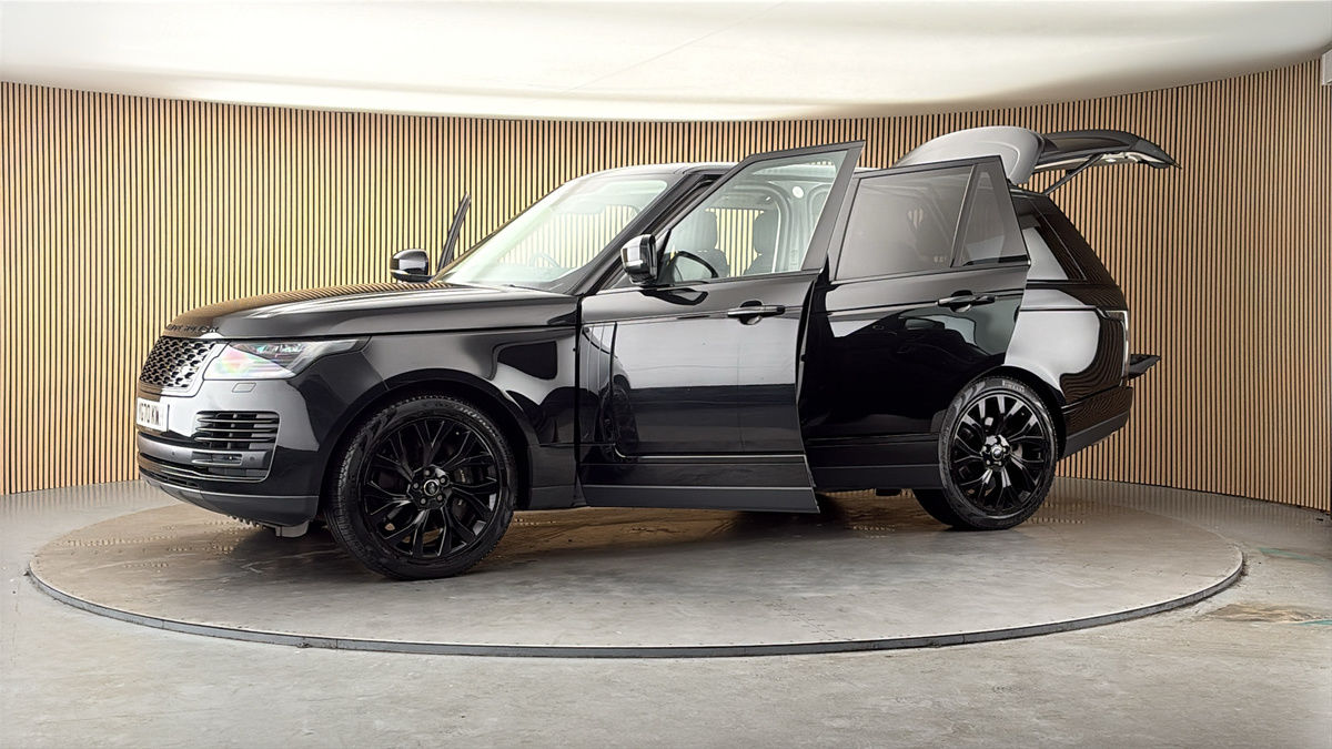 More views of Land Rover Range Rover