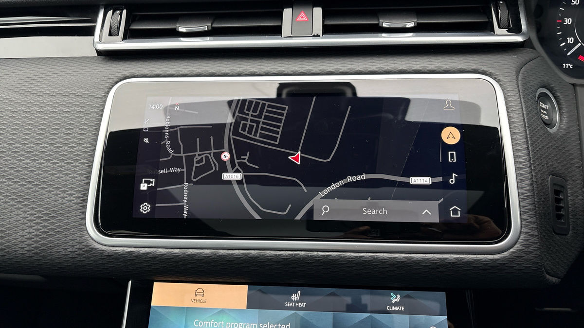 Land Rover Range Rover Velar Image 17