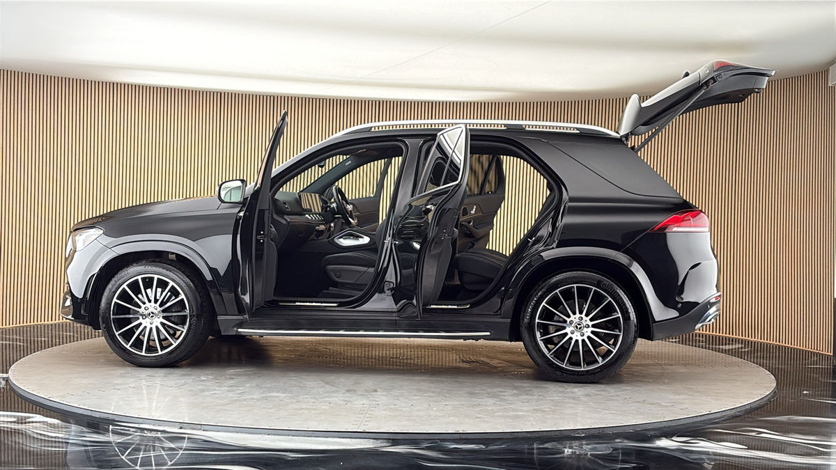 More views of Mercedes-Benz GLE