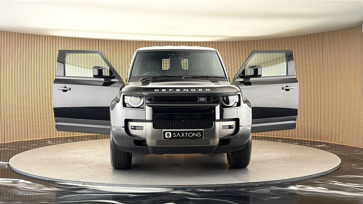 More views of Land Rover Defender 90
